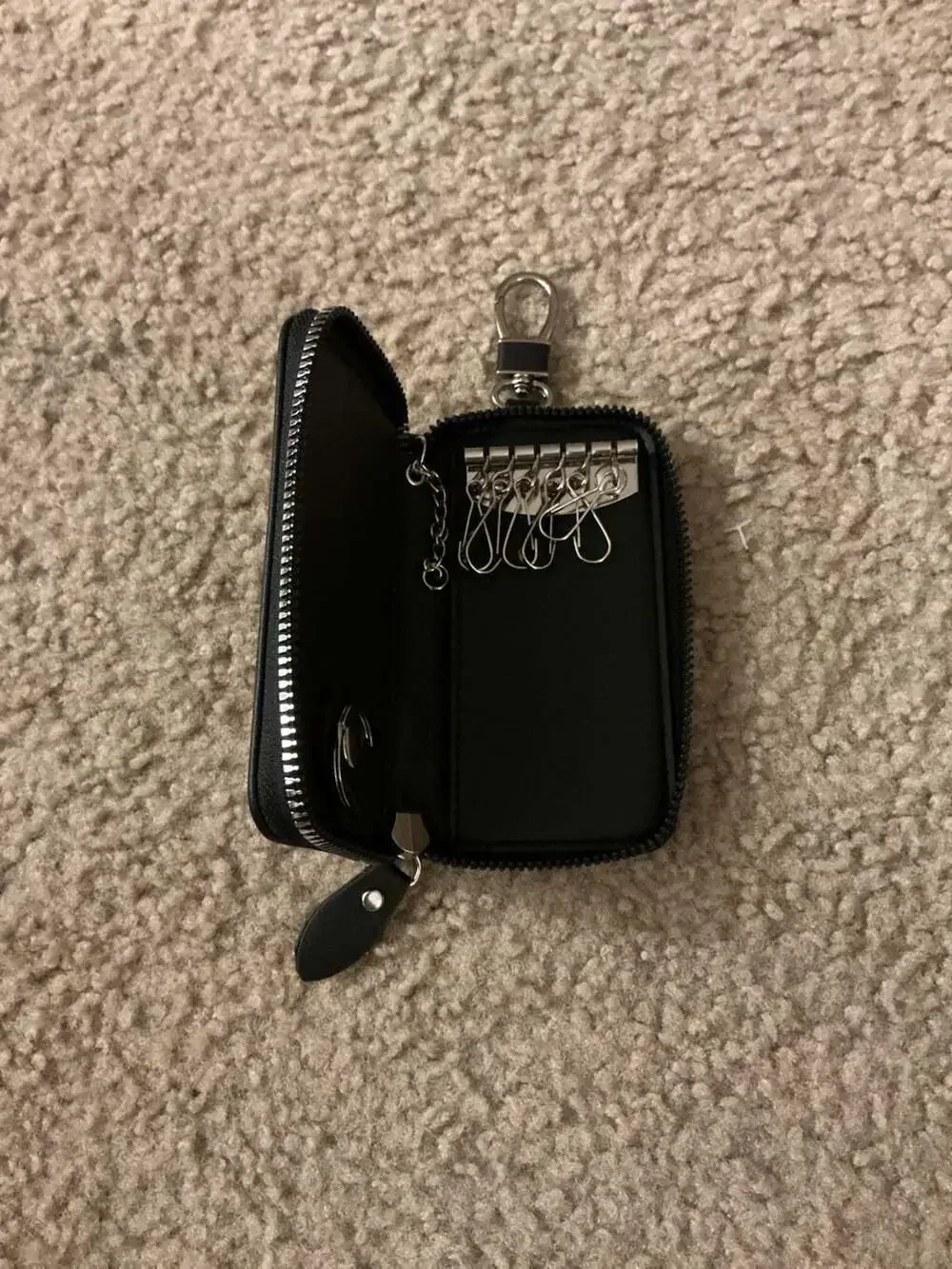 Black Leather Unisex 6-Ring Zippered Key Case Pouch Holder with Carabiner